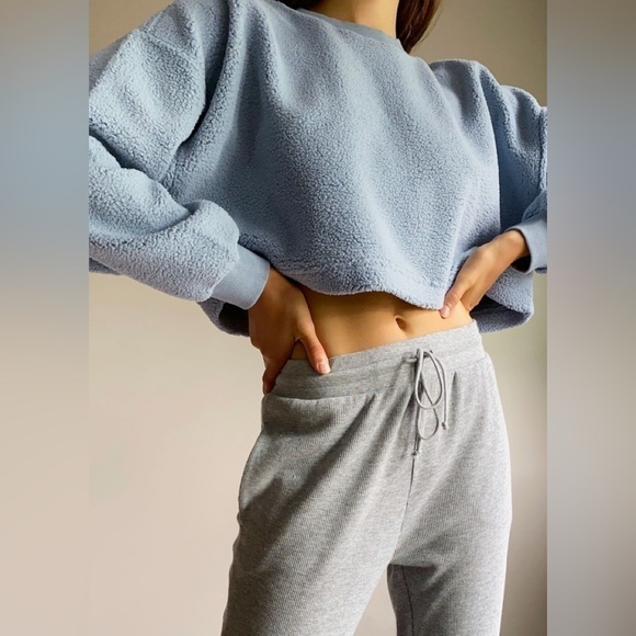 ARITZIA Sunday best Lupa Sweater in Serene Blue medium - Picture 11 of 13